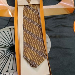 Beautiful Party Waer Tie