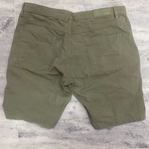 Highlander Shorts Olive Green