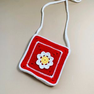 Crochet Strawberry 🍓 With Daisy Sling Bag