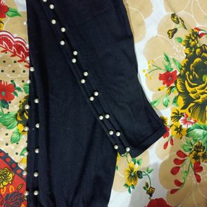 Black Leggings With Pearl Detail