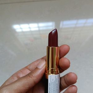 Revlon Superlustrous Mayte Lipstick Shade queenly