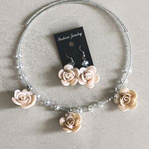 Rose adjustable Necklace set