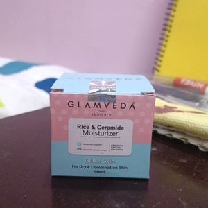 GLAMVEDA RICE AND CERAMIDE MOISTURIZER