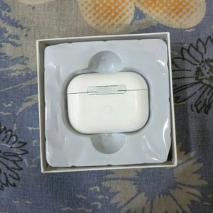 I Am Selling My Air Pods 2 Gen