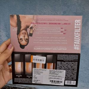 Huda Beauty Foundation Sample