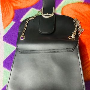 Black Slingbag