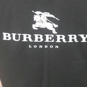 Burberry Tshirt