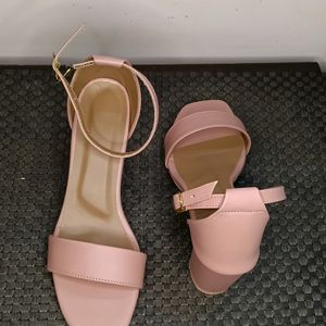 Women Pink Block Heel Strappy Buckle Sandal