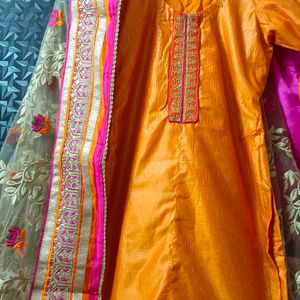 Kurta Suit Set