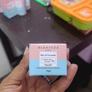 GLAMVEDA SKINCARE PRODUCTS FOR GLASS SKIN