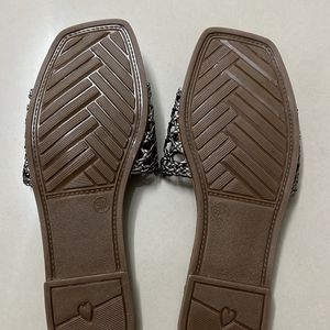 Designer Chappals