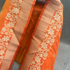 Pure Banarasi Brocade Stole