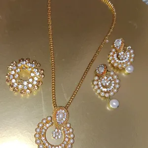 PENDANT JEWELLERY SET