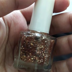 🔴 Price Dropped Zudio Glittery Mini Nail Polish