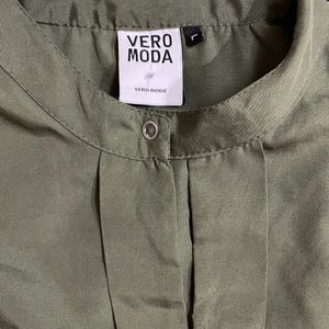 Olive Green Top By Veromoda