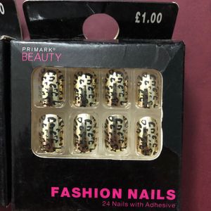 Fake Nails With 3 different Design