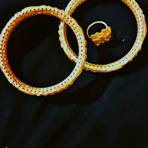 gold bangal nd bracelate with butterfly ring