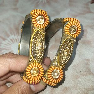 BANGLES