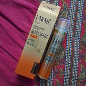 Lakme Sun Expert 1% Nia, Vit-C Sunscreen with SPF