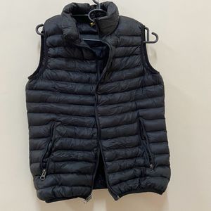 UA Gilet Jacket