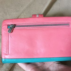 This Is The Pure Leather Purse For Women