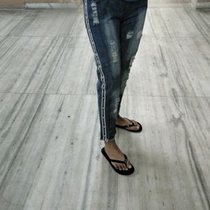 Baggy Fit Denim Jeans, Ripped Stylish