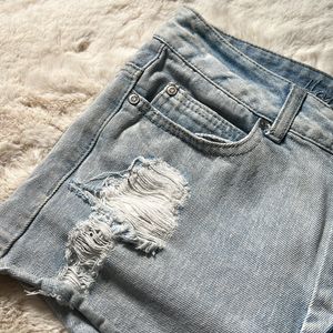 Ripped Denim Hotpants