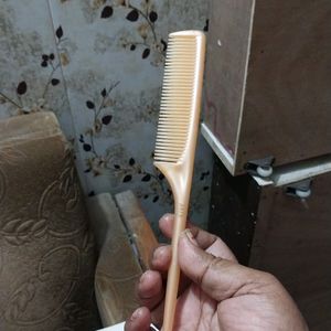 Tail Comb