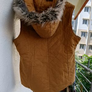 Women's Jacket With Detachable Cap