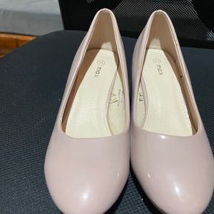 New Pumps/ Heeled Bellies (pinkish Beige Color)