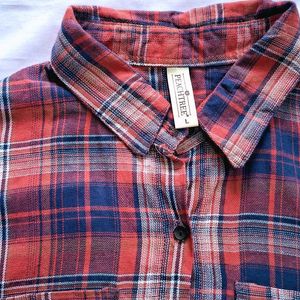 Women Regular Fit Checkered Spread Collar Shirt