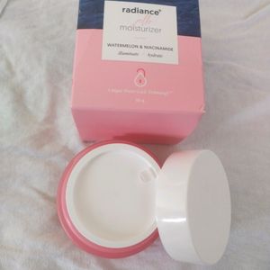 Aqualogica Radiant+ Moisturizer