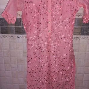 A Pink Beautiful Kurti