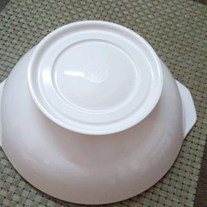 BIG BOWL WITH LID AND SERVING SPOON