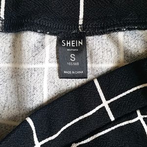 Shein's black&white crop top+short skirt