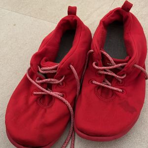 Neeman’s Red Wool sneakers