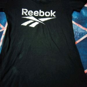 Reebok T-shirt