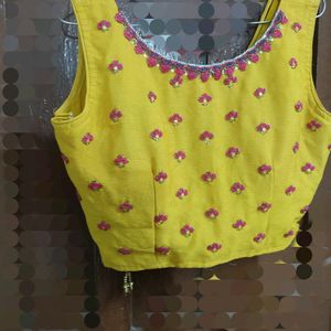 Beautiful Yellow Dress 👗Crop Top Sharara & Shrug