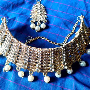 Necklace With Mangtika