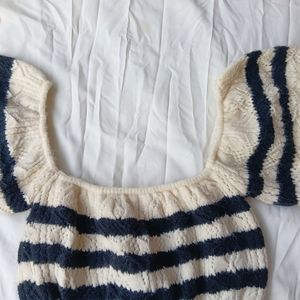 Off Shoulder Knit Wear Crop Top