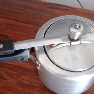 Hawkins Pressure Cooker 3L