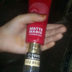 Mars Matte Magic Foundation