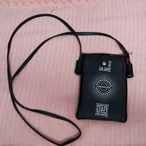 Black Small Sling Bag For Keeping Money