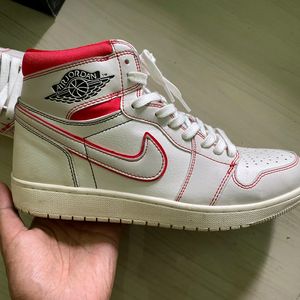 Jordan 1 Retro High OG Phantom