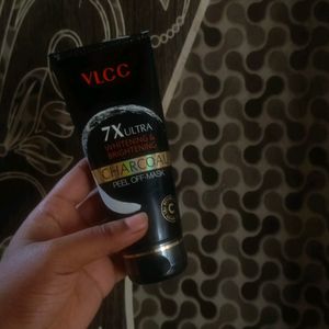 vlcc Charcoal Peel Of Mask