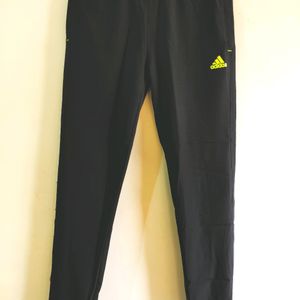 Boys/Girls Pack of 1 Black Solid Trackpants.