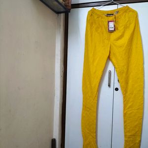 Srishti Pure Cotton Woven Churidar Yellow Payjama