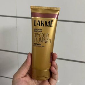 Lakme Glycolic Illuminate Facewash