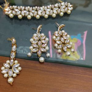 Pearl  And Kundan Choker