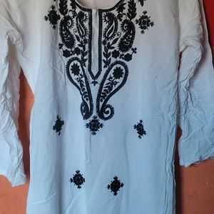 Chikankari White Kurti